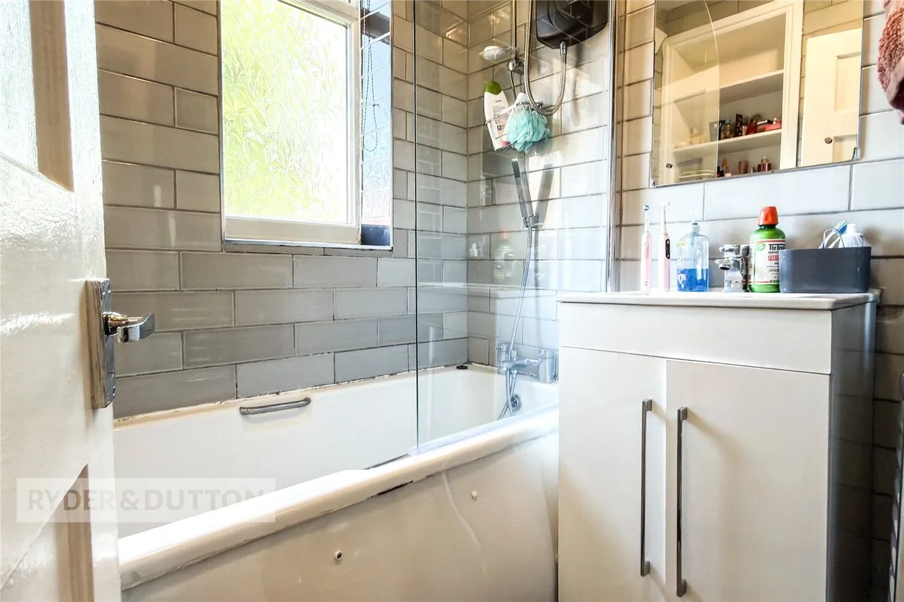 Leyburn Road, Moston, M40, photo 11