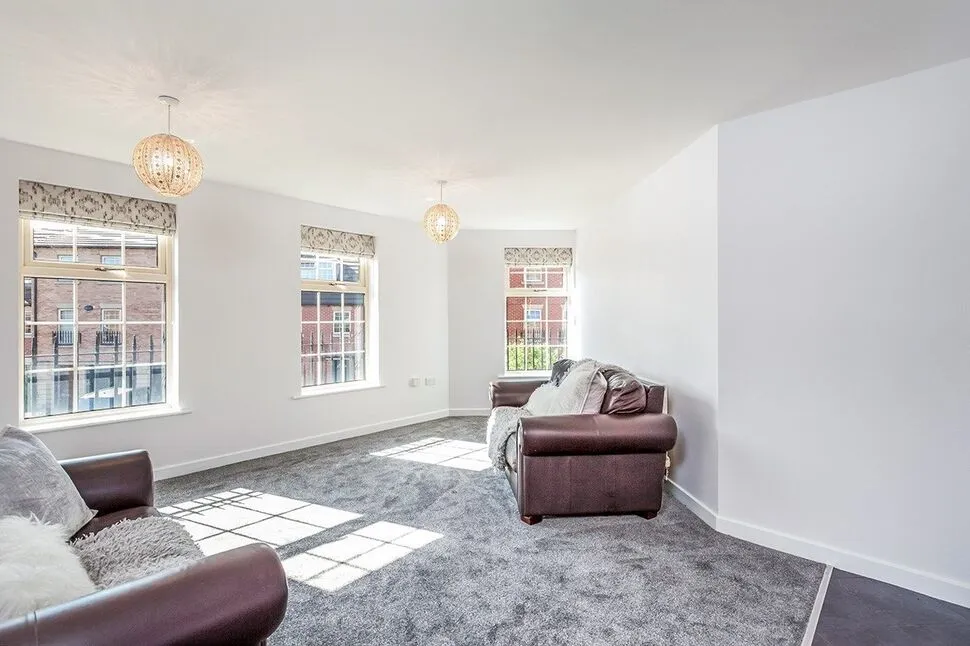 2 bed flat to rent — The Point, Wakefield, West Yorkshire, WF2