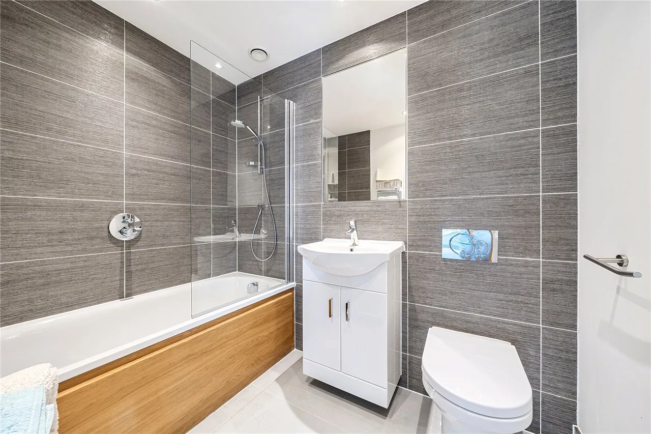 Mere Road, Dunton Green, Sevenoaks, Kent, TN14 5FX, photo 4
