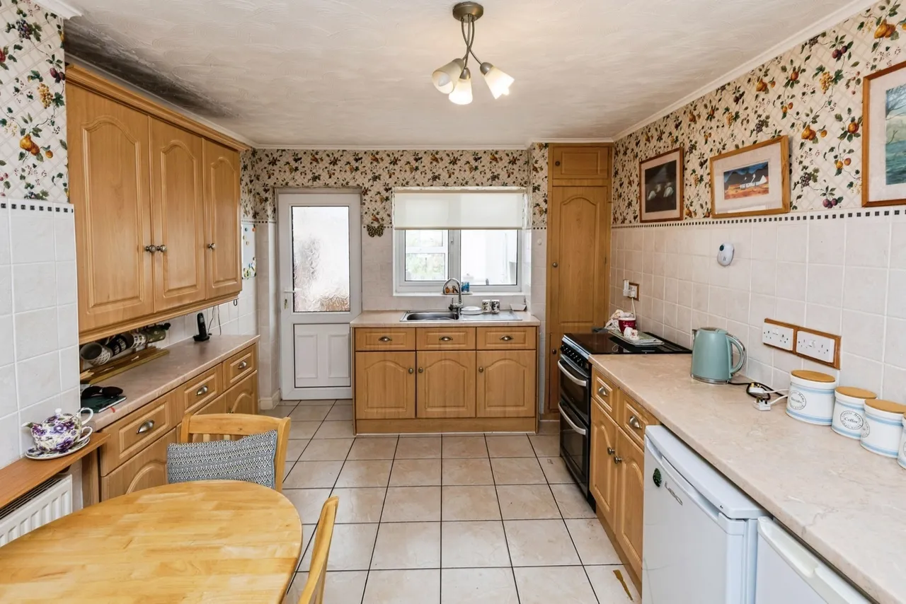 Borras Road, Wrexham, LL12, photo 6