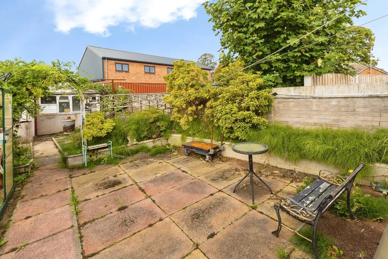 Borras Road, Wrexham, LL12, photo 5