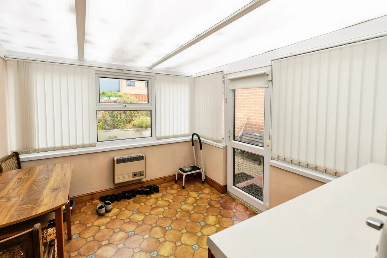 Borras Road, Wrexham, LL12, photo 7