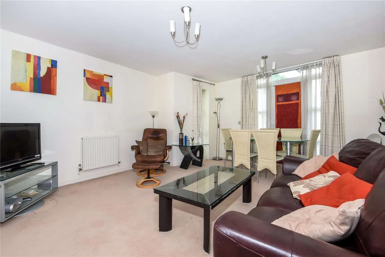 Trevelyan Court, Windsor, SL4, photo 4