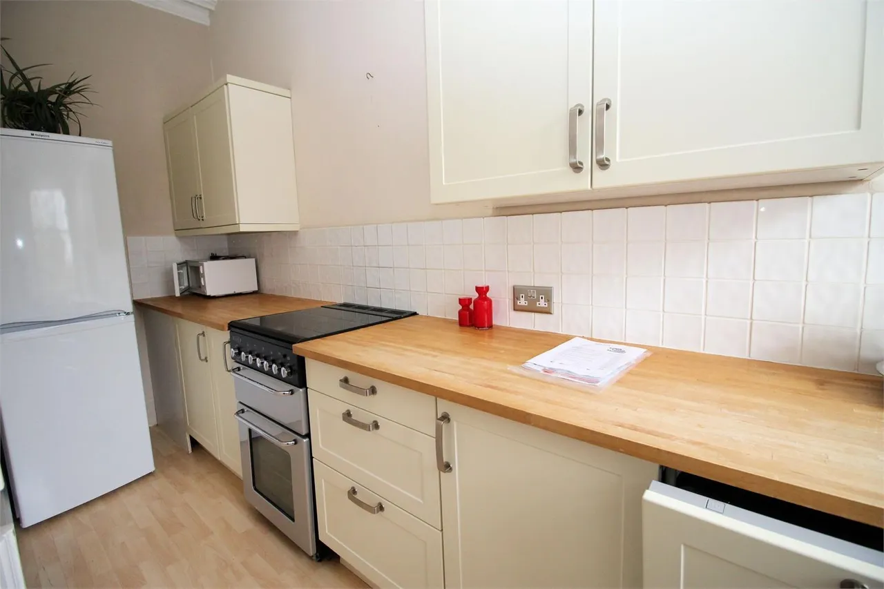 The Ridge, Woking, GU22, photo 3