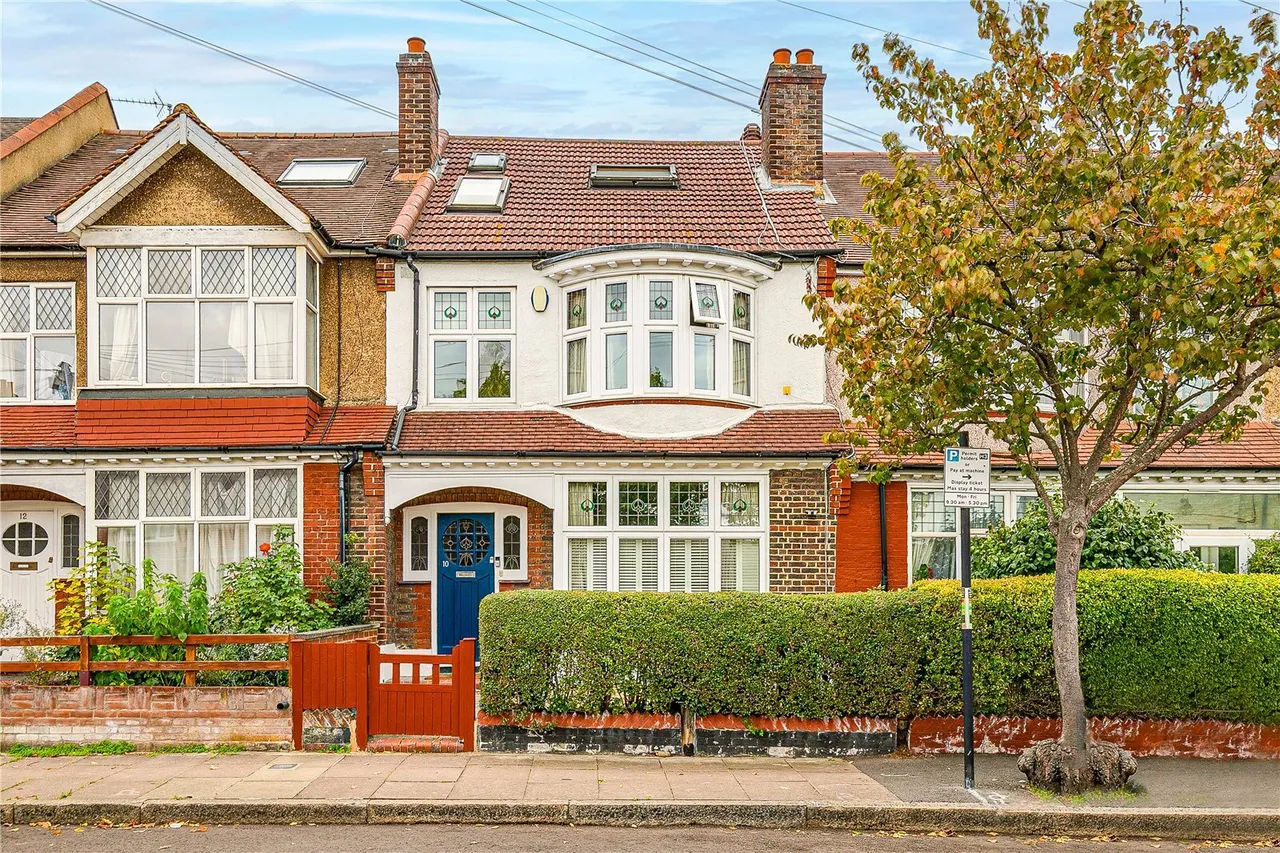 5 bed house for sale, Brierley Road, London, SW12