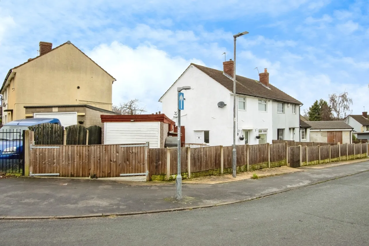 Regina Crescent, Havercroft, Wakefield, West Yorkshire, WF4, photo 16