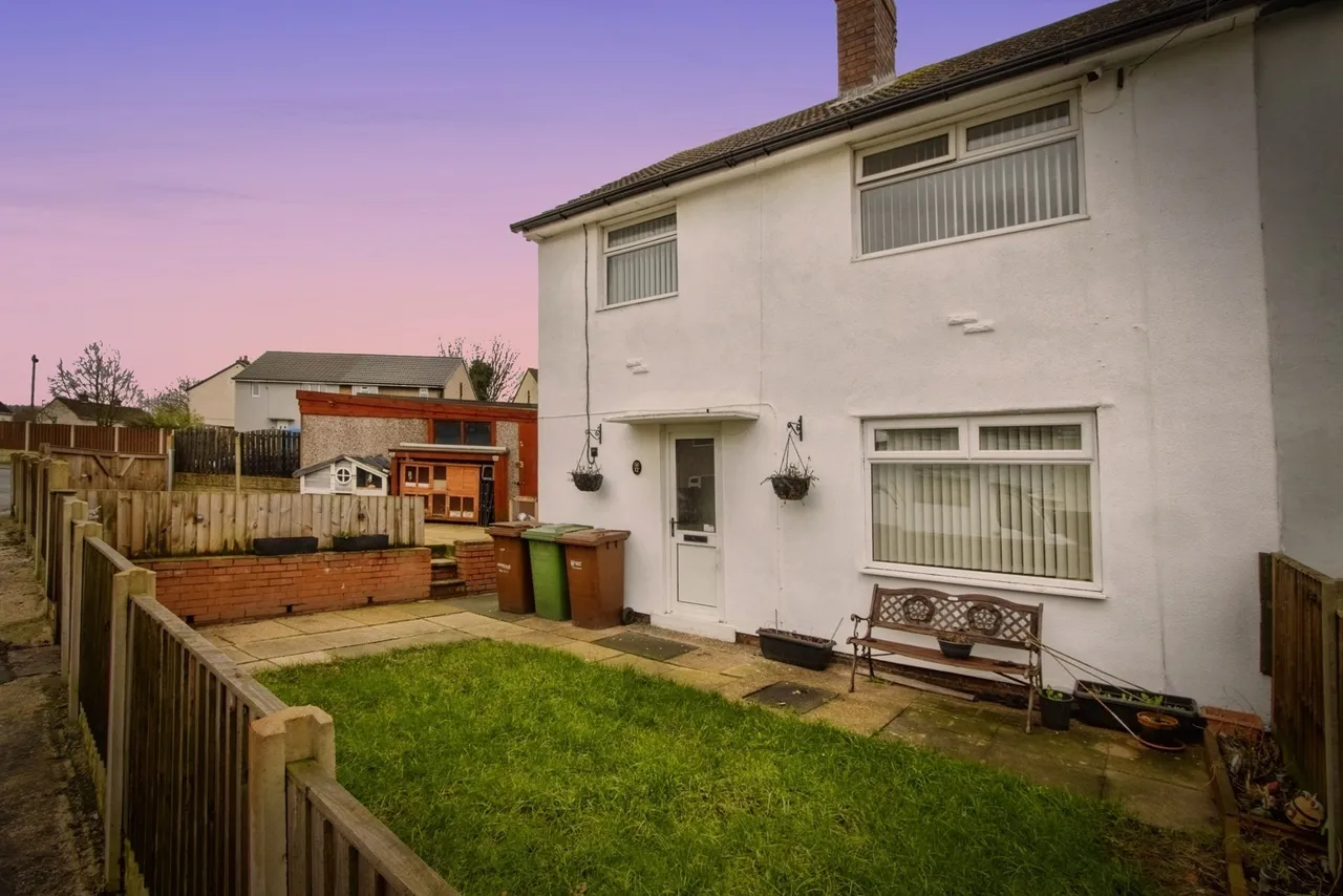 Regina Crescent, Havercroft, Wakefield, West Yorkshire, WF4, photo 4