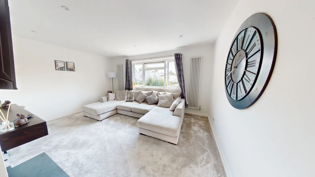 St Georges Close, Cheltenham, Gloucestershire, photo 9