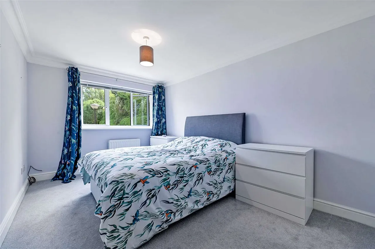 Andrews Reach, Bourne End, Buckinghamshire, SL8 5GA, photo 4