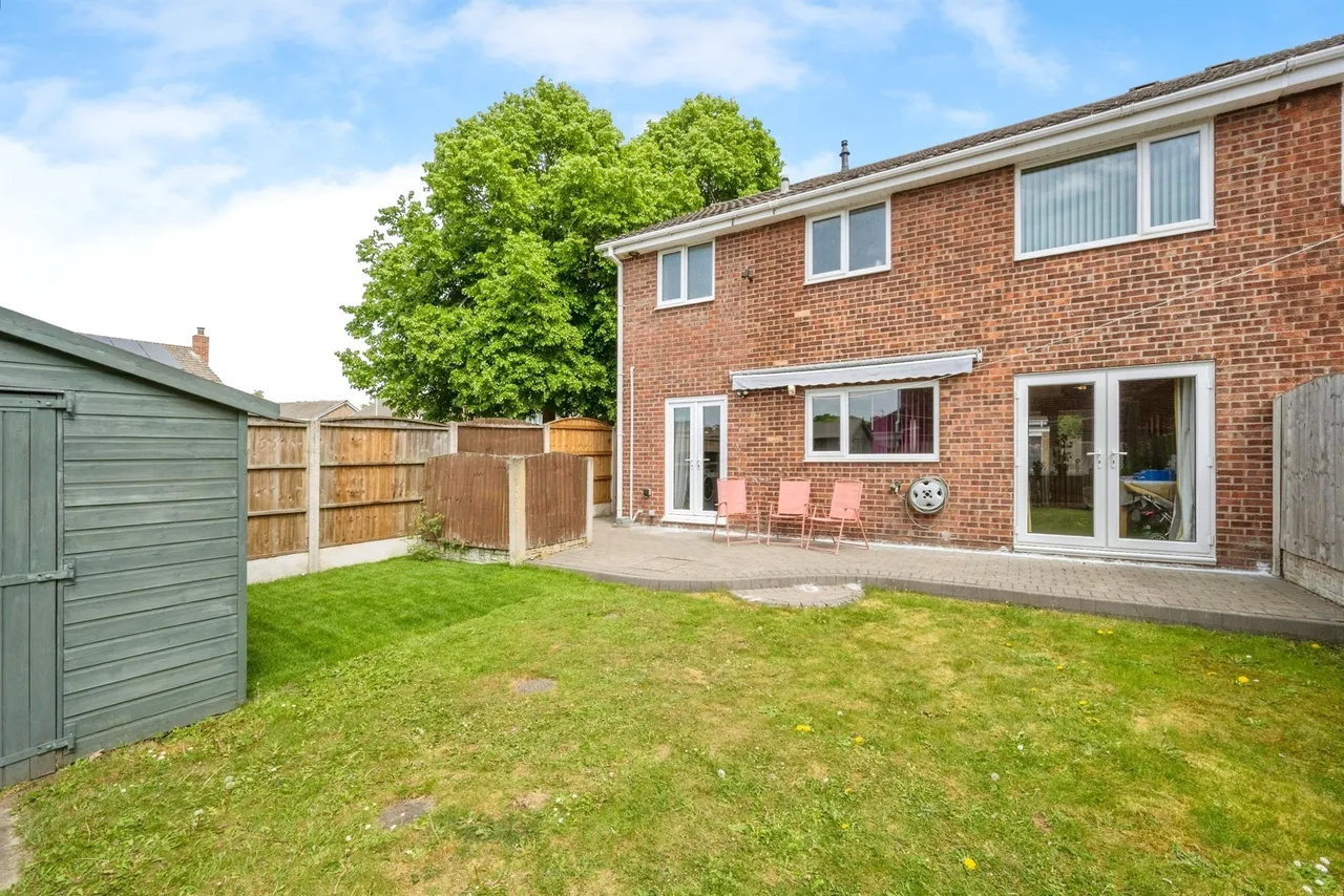 Wadworth Avenue, Rossington, DN11, photo 4