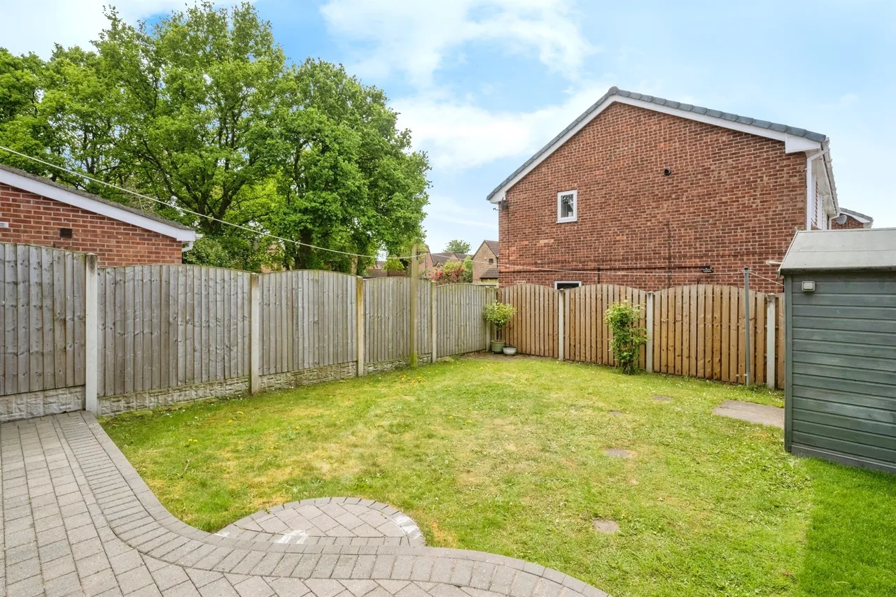 Wadworth Avenue, Rossington, DN11, photo 17