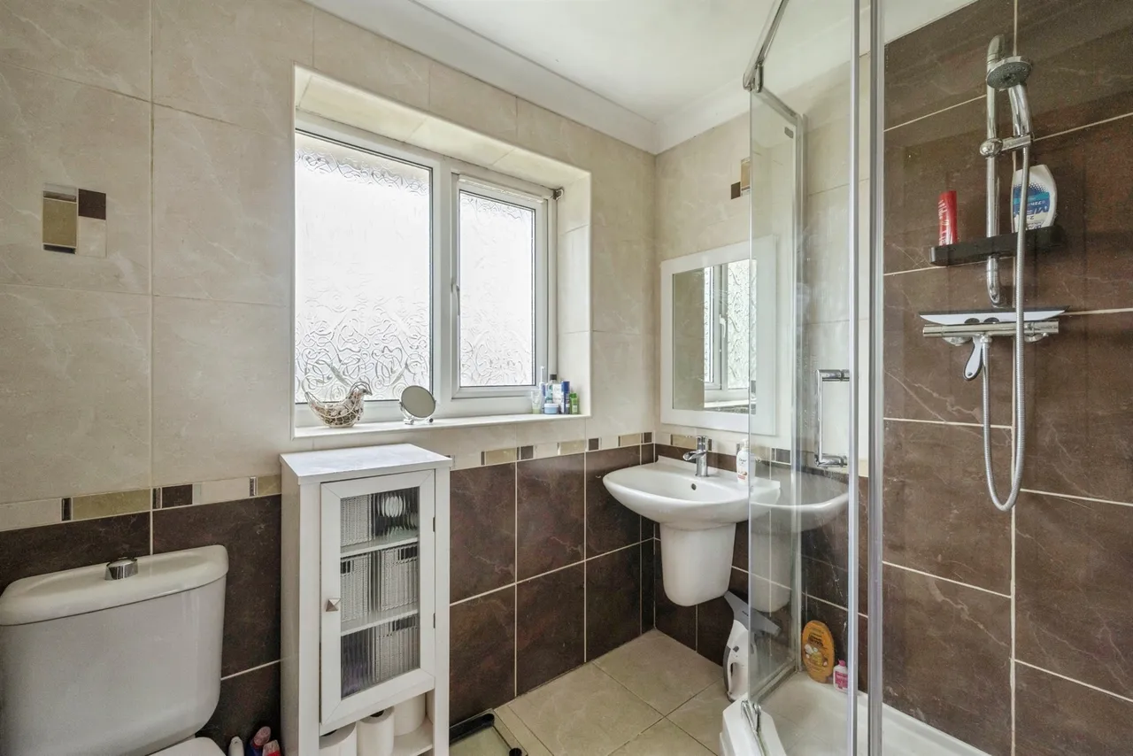 Wadworth Avenue, Rossington, DN11, photo 15