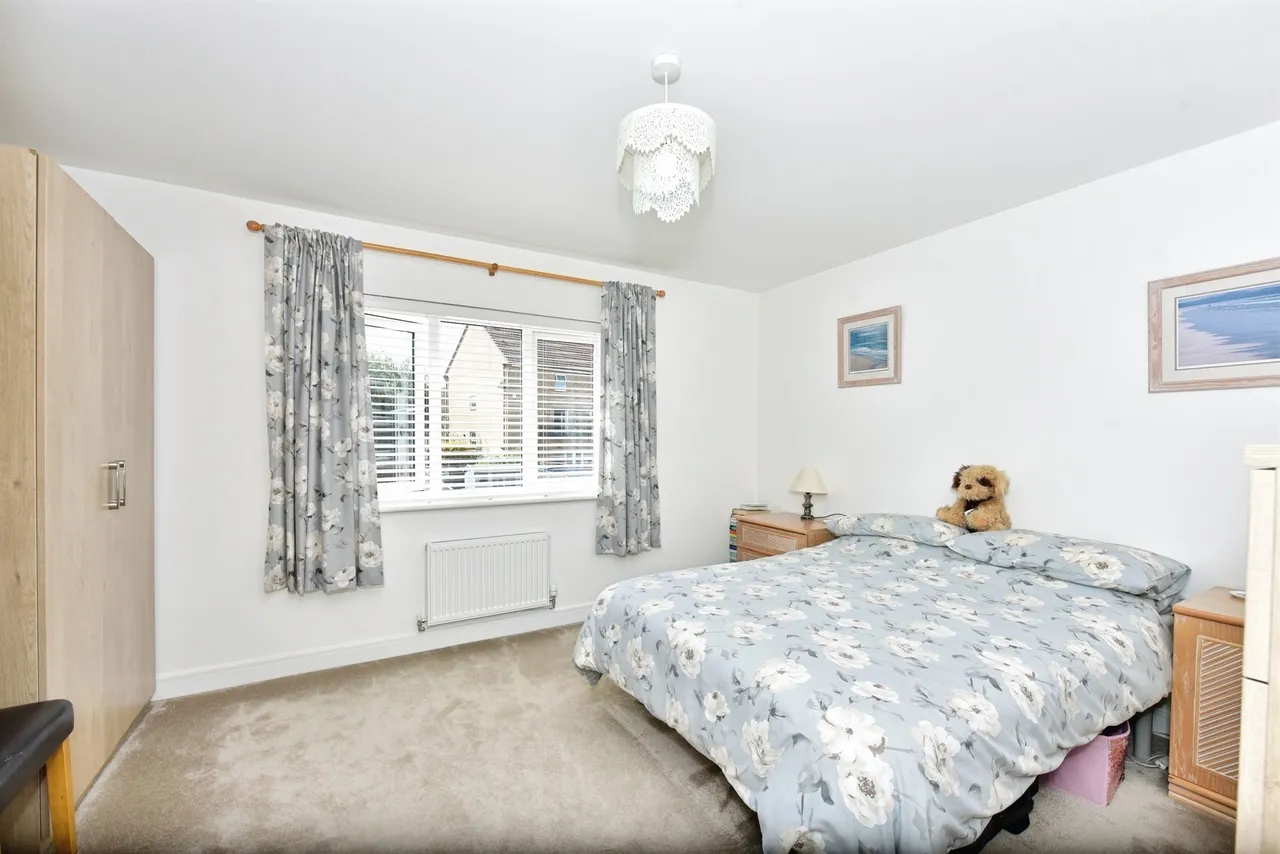 Hewer Court, Halfway, S20, photo 7