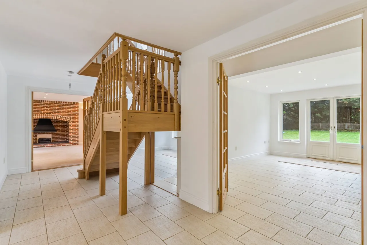 Bedford Road, Henlow, SG16 6EA, photo 7