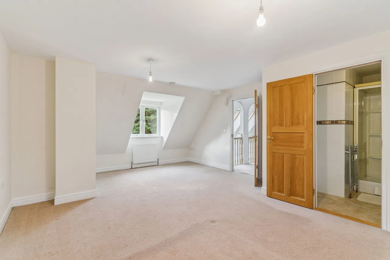 Bedford Road, Henlow, SG16 6EA, photo 10