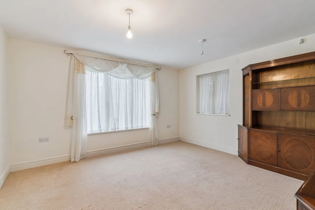 Bedford Road, Henlow, SG16 6EA, photo 9