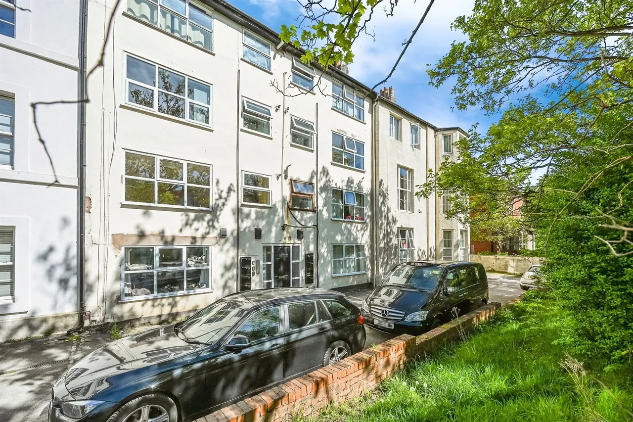 1 bed flat for sale — Parkfield Road, Aigburth, Liverpool