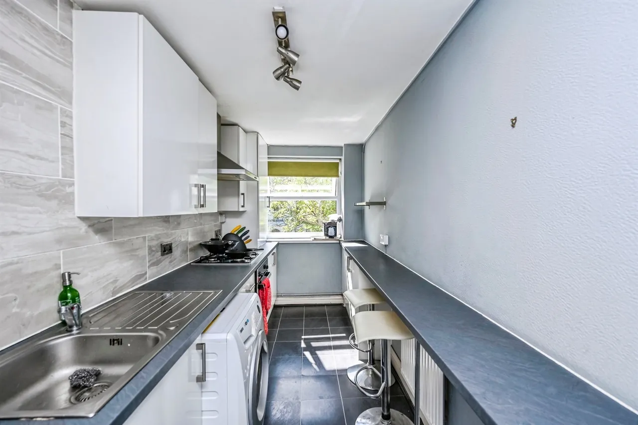 Parkfield Road, Aigburth, Liverpool, photo 5