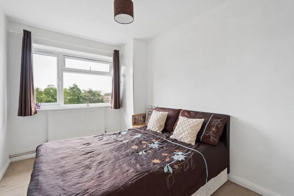Whitchurch Lane, Edgware, HA8, photo 4