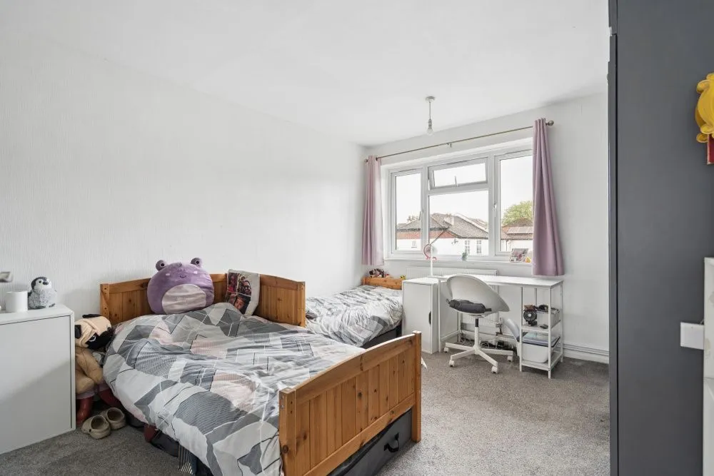 Whitchurch Lane, Edgware, HA8, photo 9