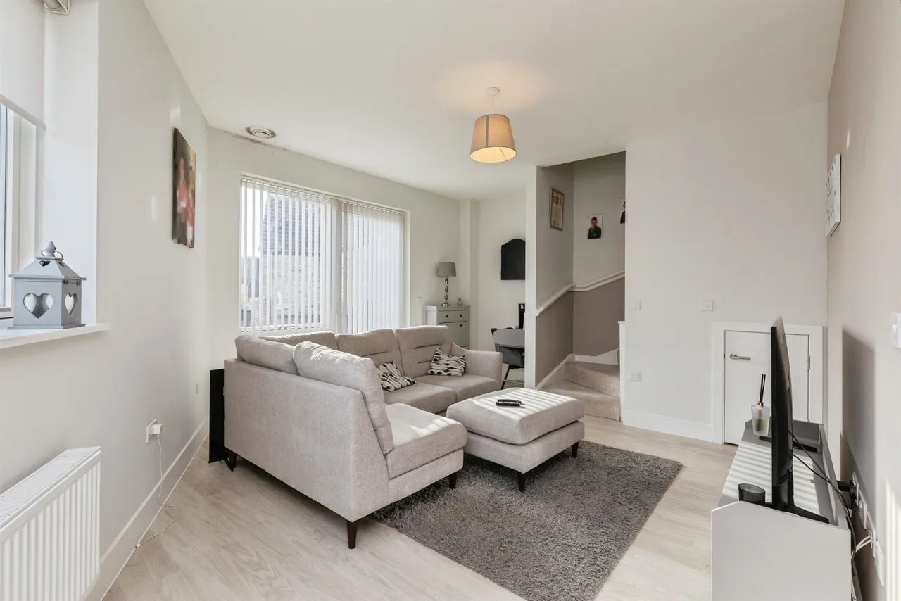 Laurel Way, Southmead, Bristol, photo 2