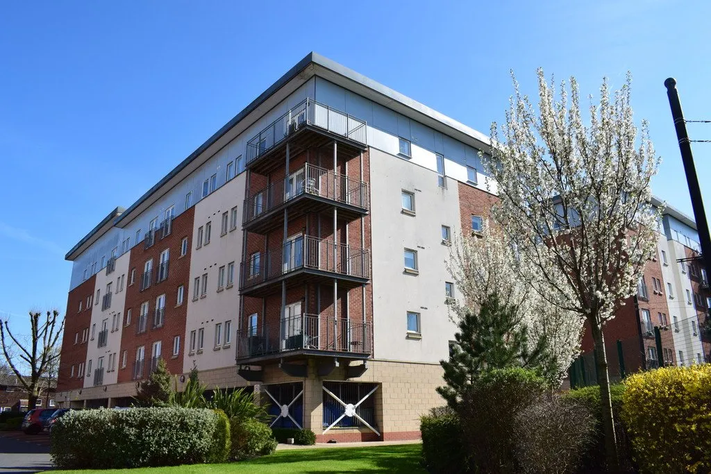 Elmira Way, Salford, M5, photo 10