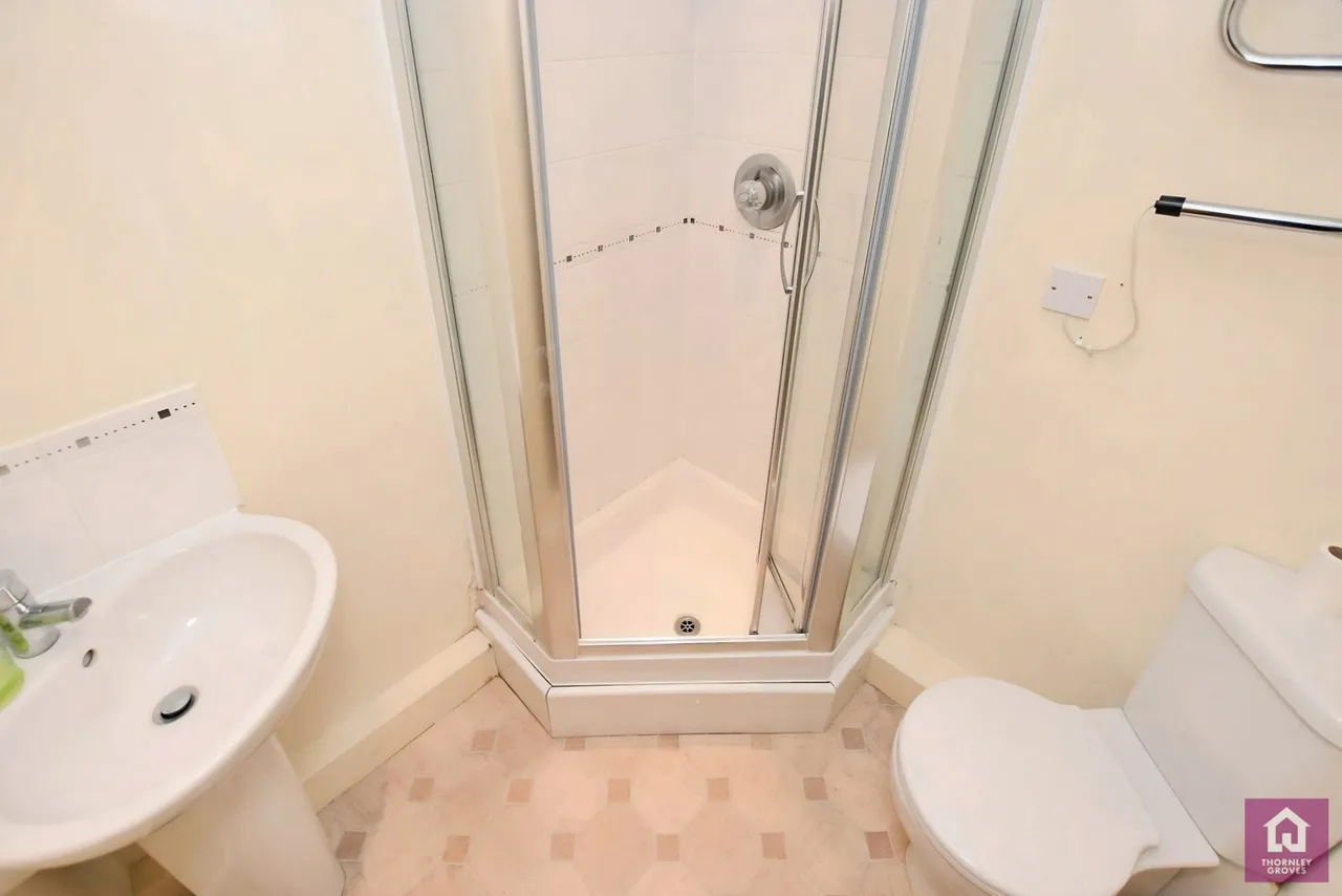 Elmira Way, Salford, M5, photo 6