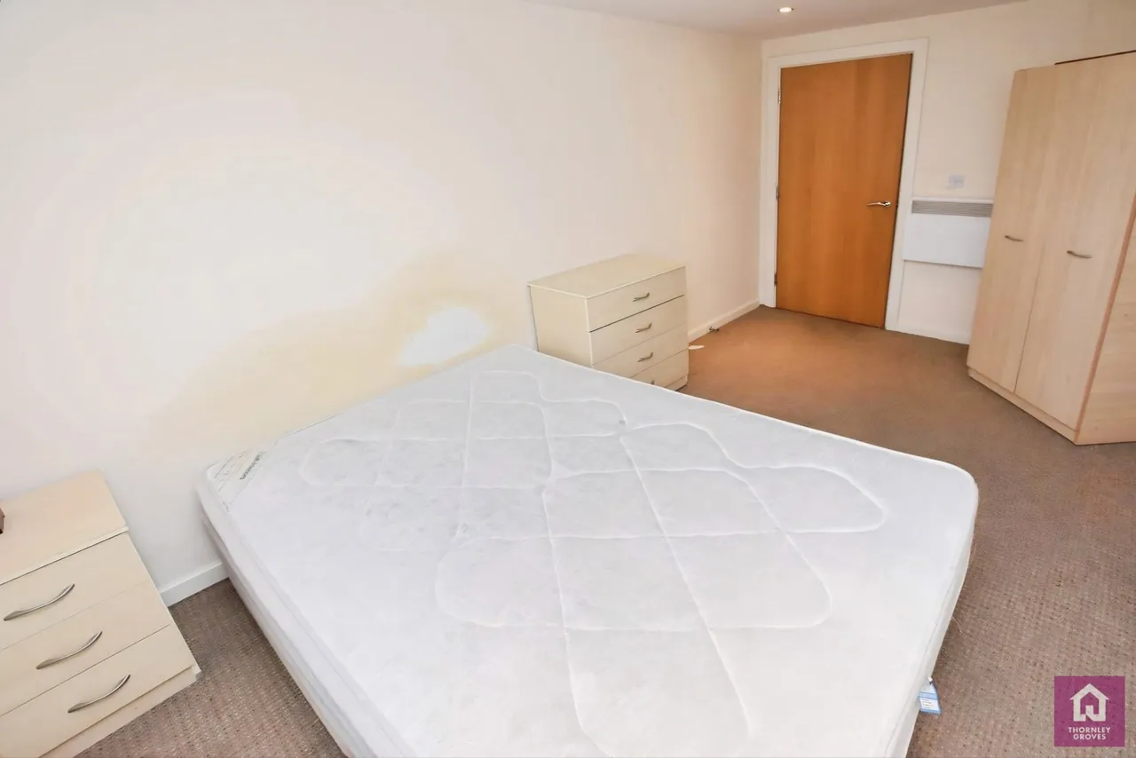 Elmira Way, Salford, M5, photo 5
