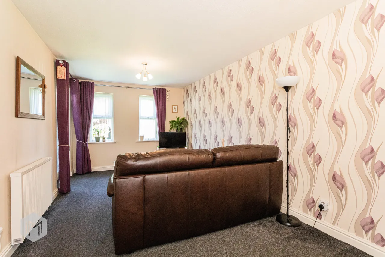 Drummond Way, Leigh, WN7 2RR, photo 3