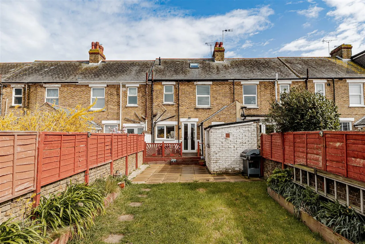 Wellington Road, Westgate-On-Sea, Kent, CT8 8DT, photo 23