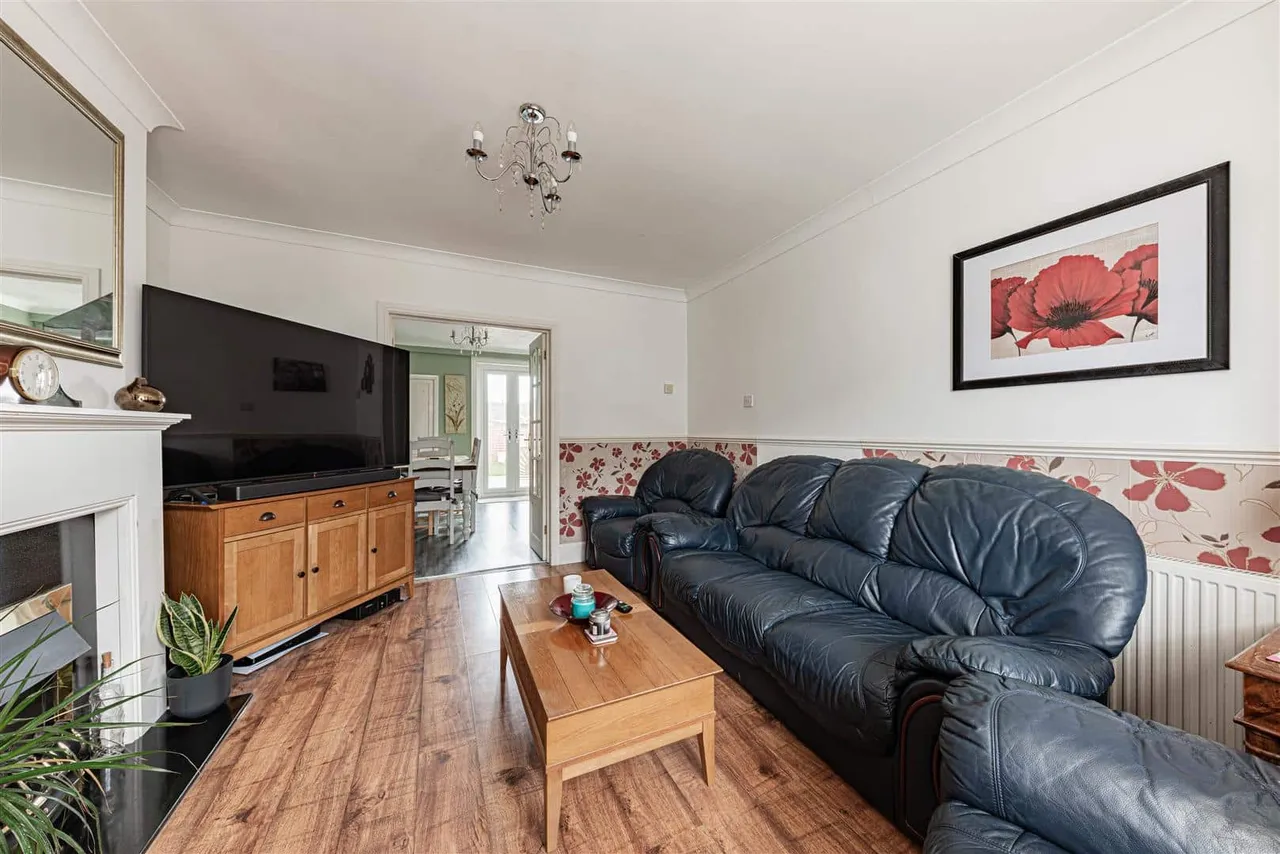 Wellington Road, Westgate-On-Sea, Kent, CT8 8DT, photo 9