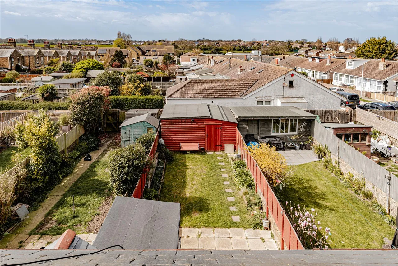Wellington Road, Westgate-On-Sea, Kent, CT8 8DT, photo 4
