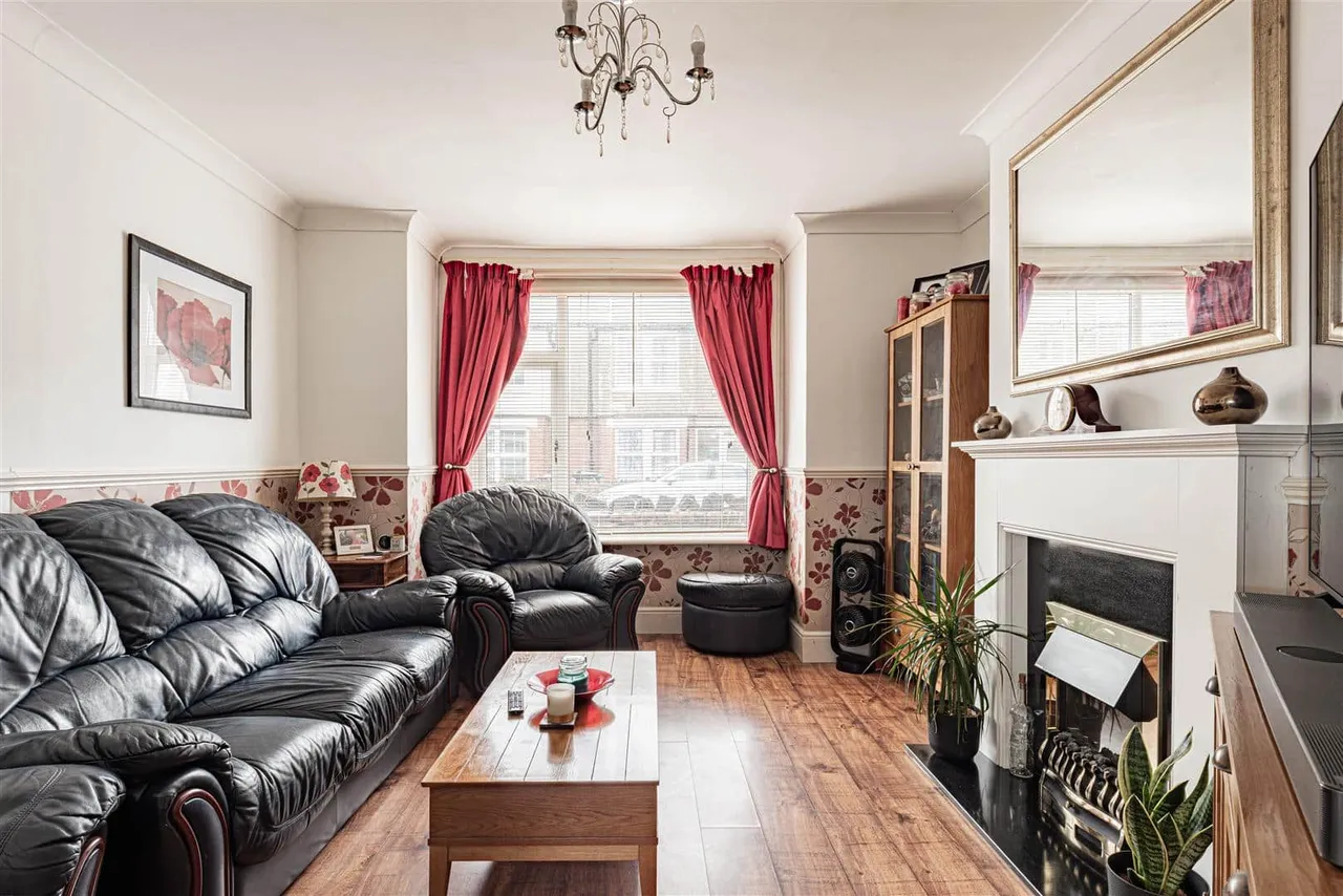 Wellington Road, Westgate-On-Sea, Kent, CT8 8DT, photo 8