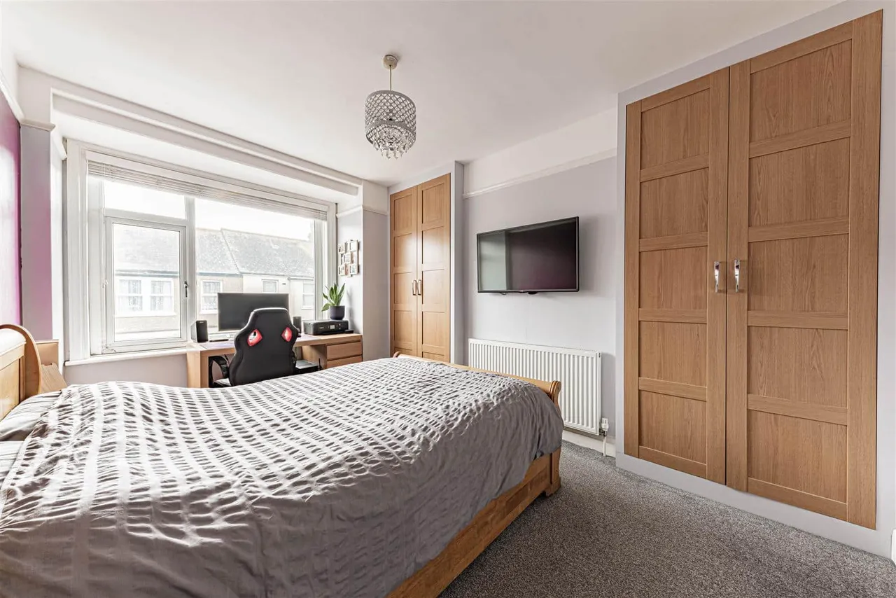 Wellington Road, Westgate-On-Sea, Kent, CT8 8DT, photo 17