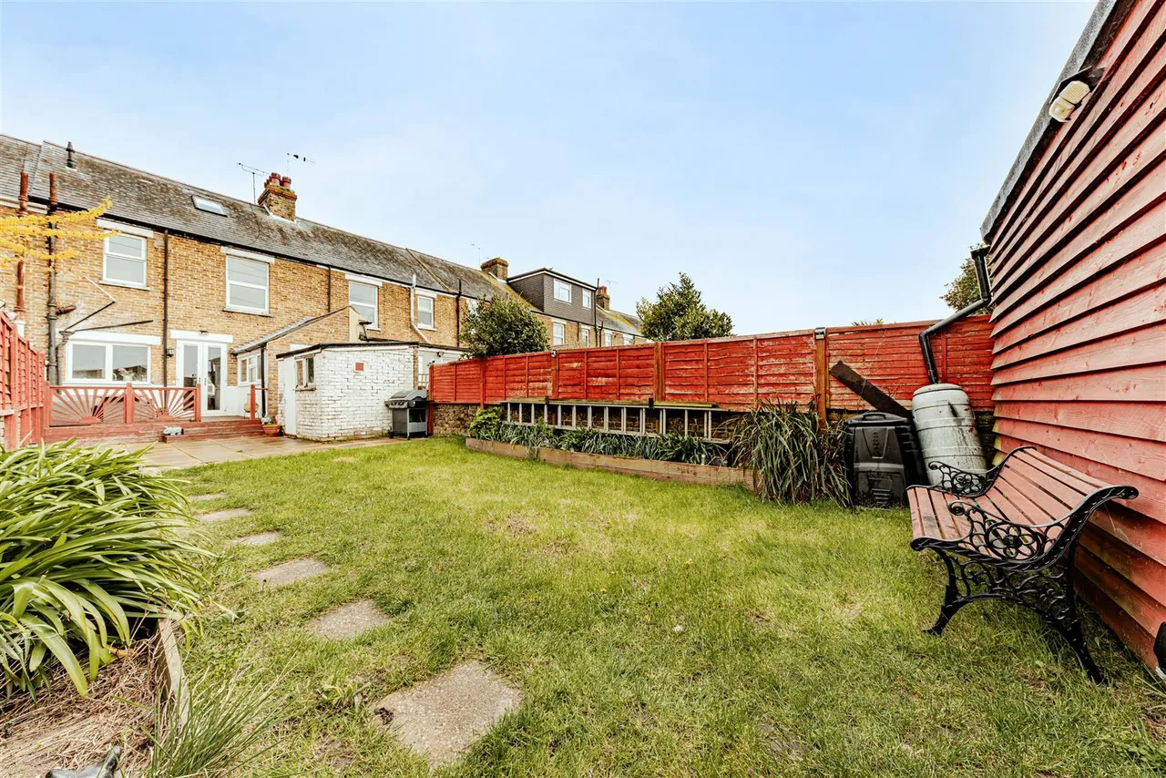 Wellington Road, Westgate-On-Sea, Kent, CT8 8DT, photo 24
