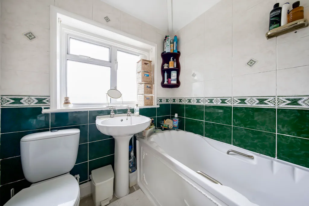 Gresham Road, Hillingdon, UB10, photo 18