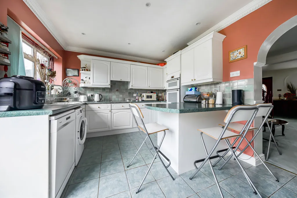 Gresham Road, Hillingdon, UB10, photo 15