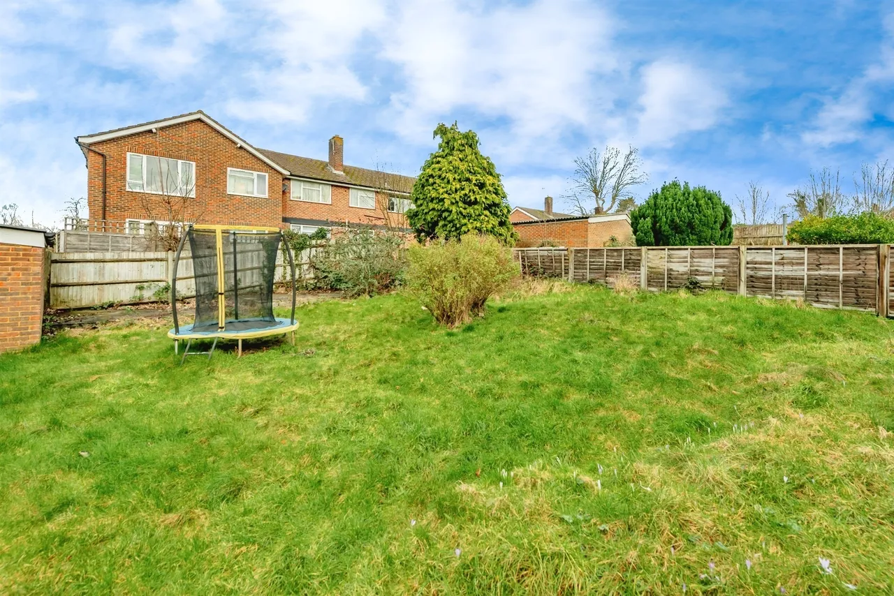 The Frenches, Redhill, RH1, photo 16