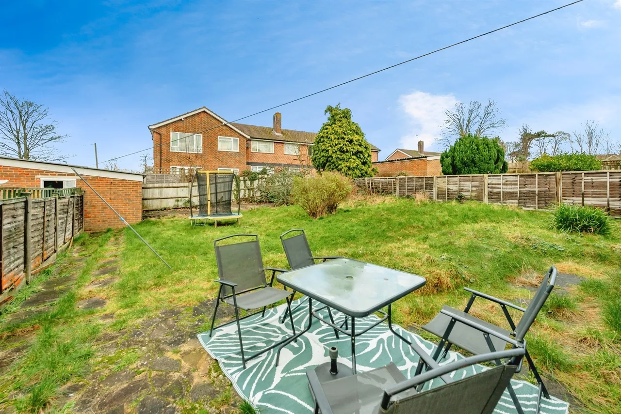 The Frenches, Redhill, RH1, photo 15