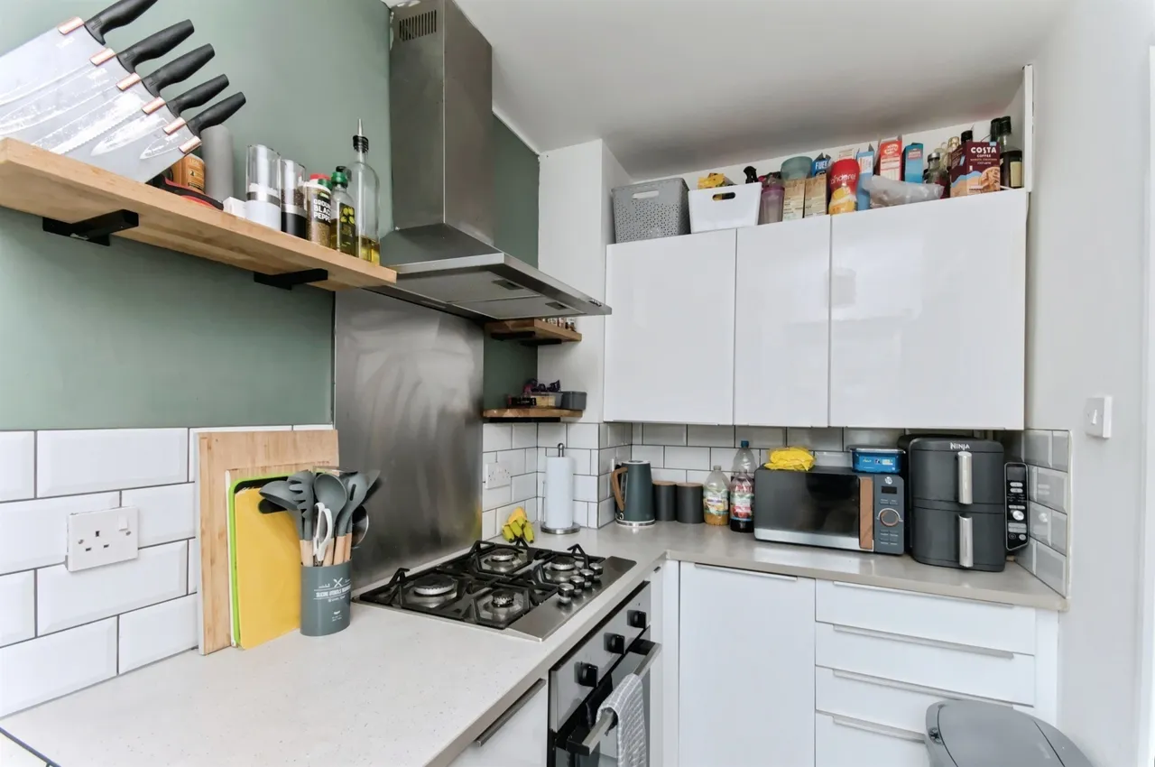 Sorrel Drive, Eastbourne, photo 3