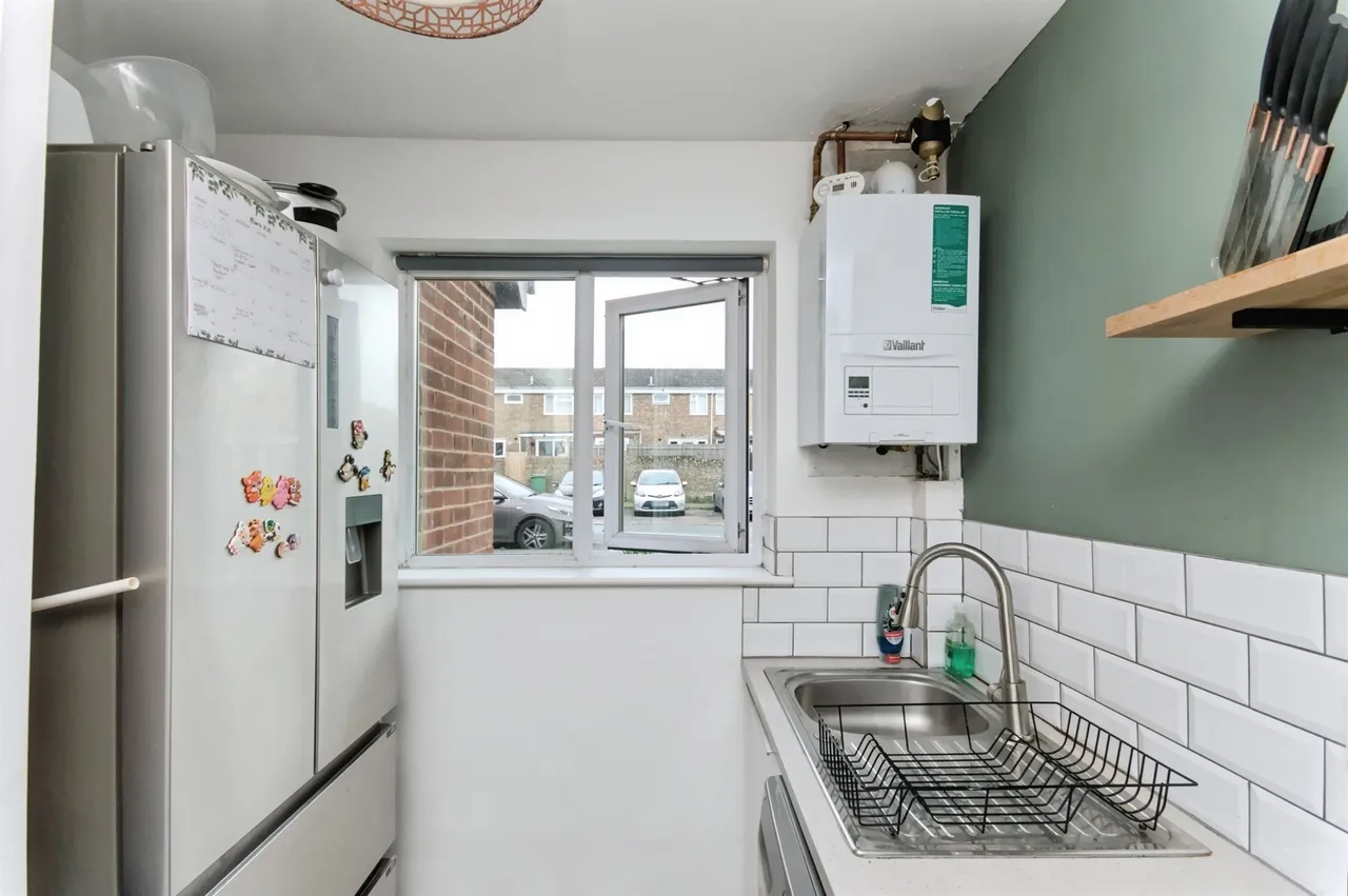 Sorrel Drive, Eastbourne, photo 5