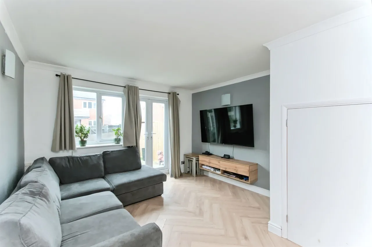Sorrel Drive, Eastbourne, photo 6
