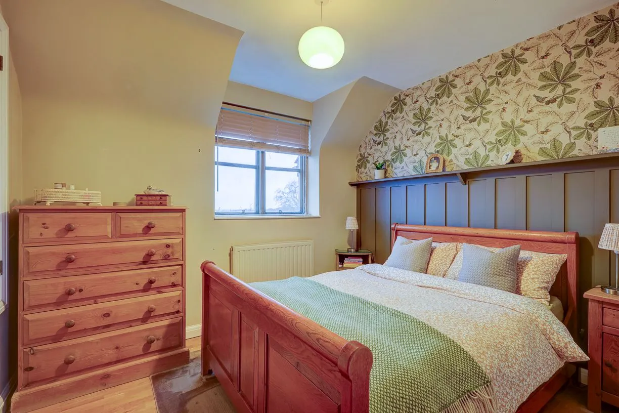 Theydon Bois, Epping, CM16, photo 13