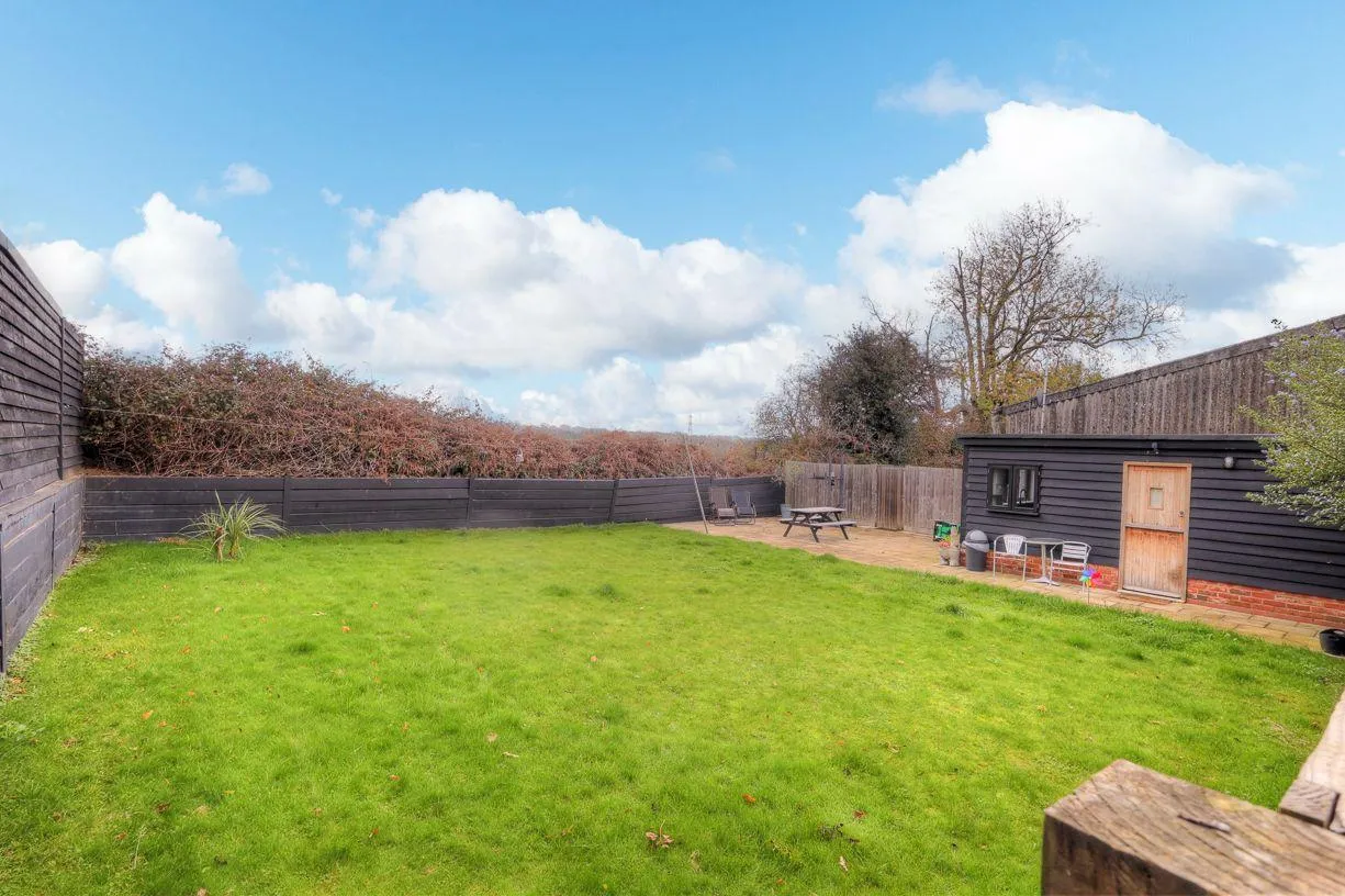 Theydon Bois, Epping, CM16, photo 27