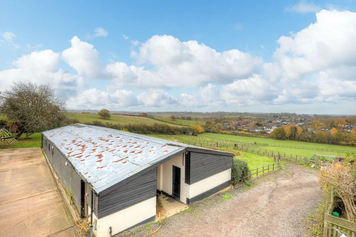 Theydon Bois, Epping, CM16, photo 31