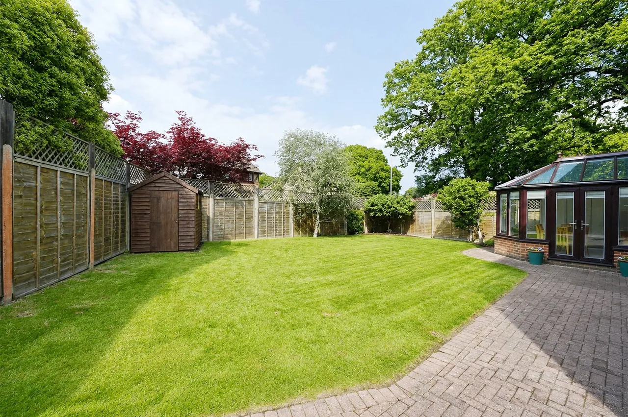Four Acre Coppice, Hook, Hampshire, RG27 9NF, photo 7