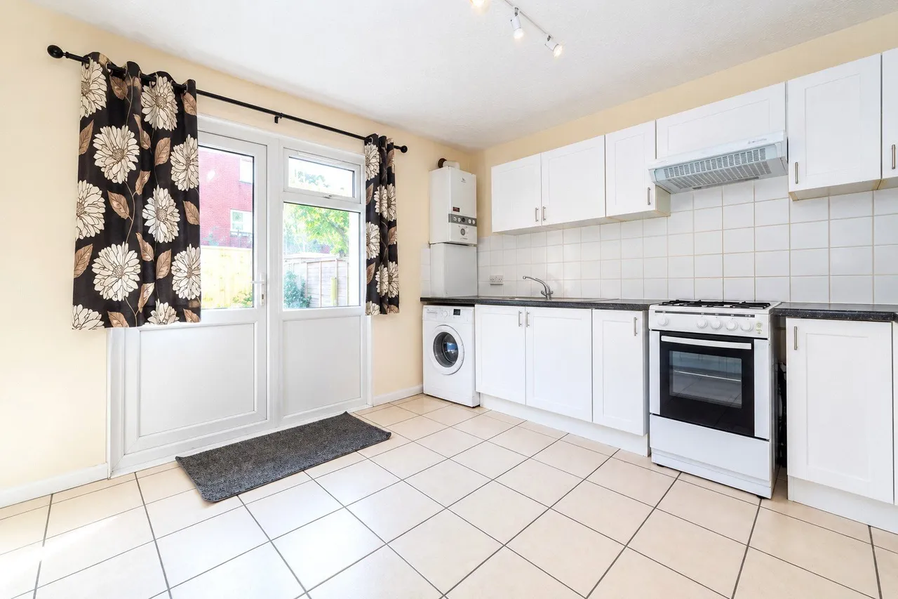 Skelley Road, Stratford, E15, photo 5