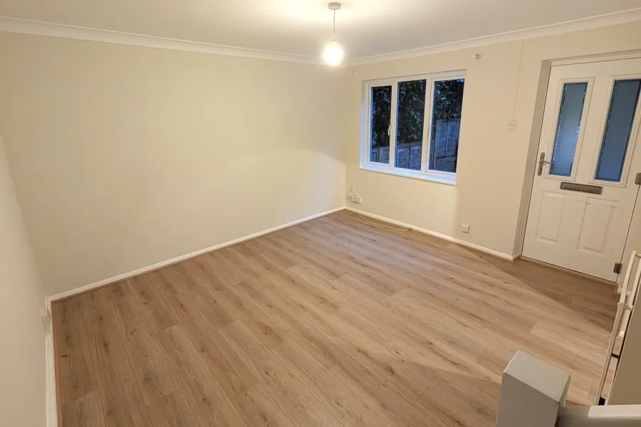 Overthorpe Close, Woking, GU21, photo 3