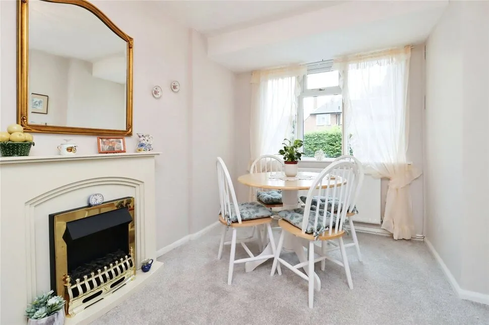 Bronygarth Road, Weston Rhyn, SY10, photo 11