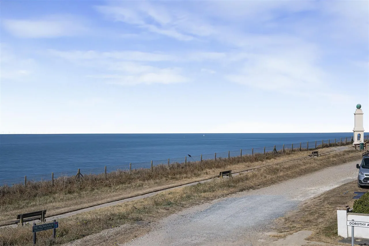 The Promenade, Peacehaven, photo 5